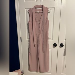 Light pink jumper. Size medium. Brand is A New Day.